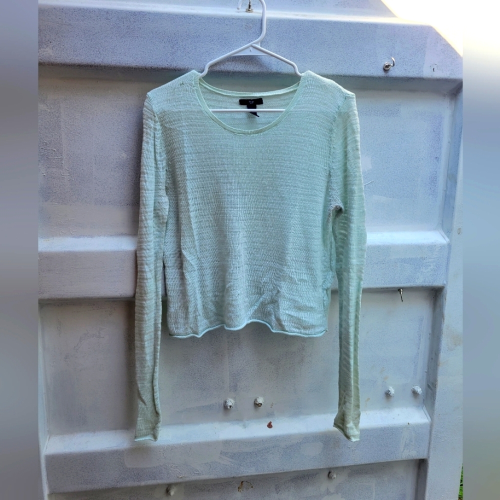 Mint green sheer knit super long sleeve top GAP large with flaws